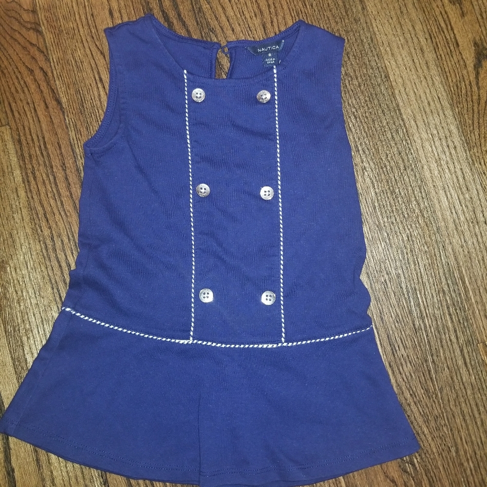Girls top.